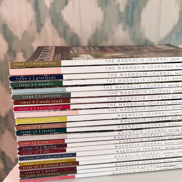 Magnolia Journal Lot of 22 Issues 1-23 Missing #2 Joanna Gaines Fixer Upper EUC - Picture 7 of 7
